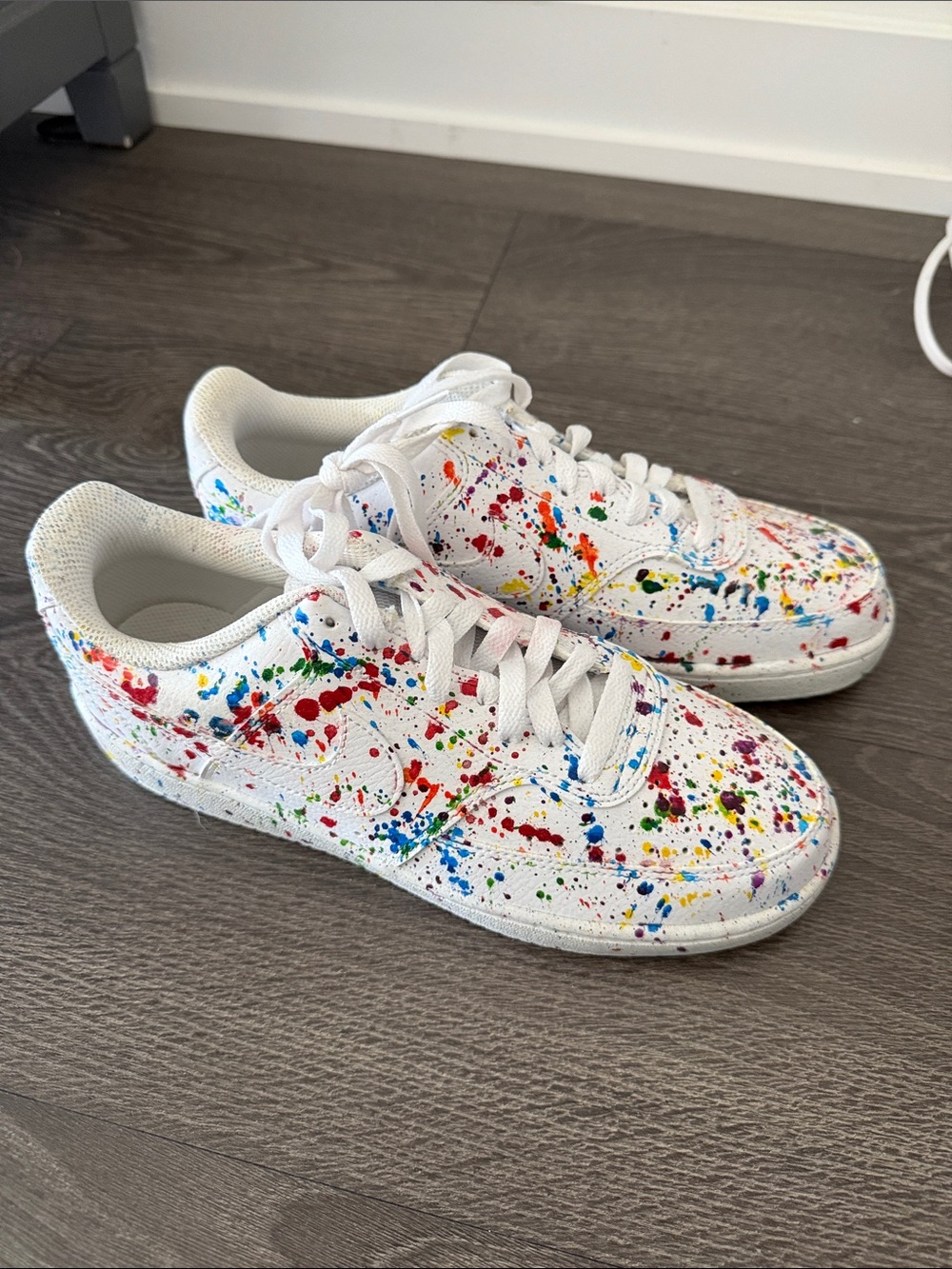 Nike White Low-Top Sneakers with Multicolor Paint Splatter